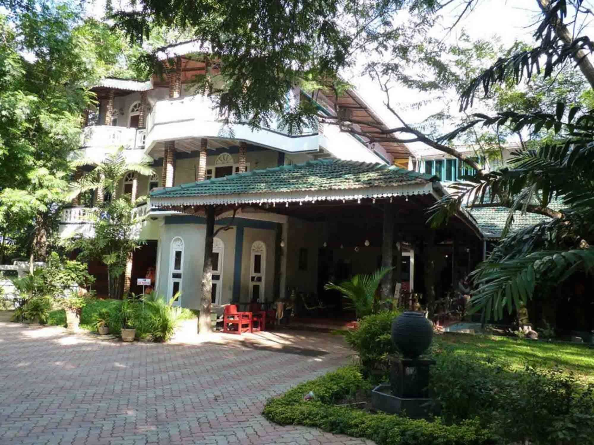 Hotel Eden Garden Sigiriya Exterior photo